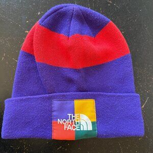 The North Face Color Block Knit Beanie Vintage Style - Quality & Coveted